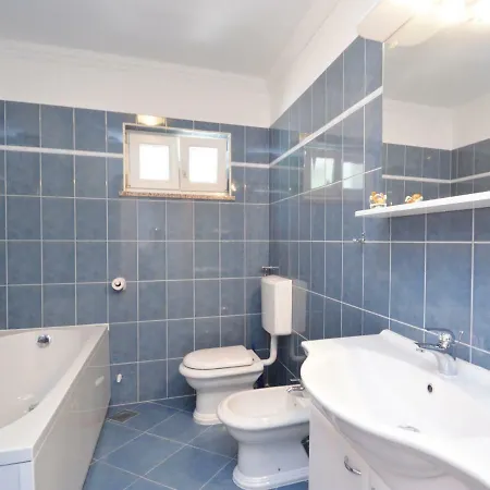 Sverko By Interhome Апартаменты *